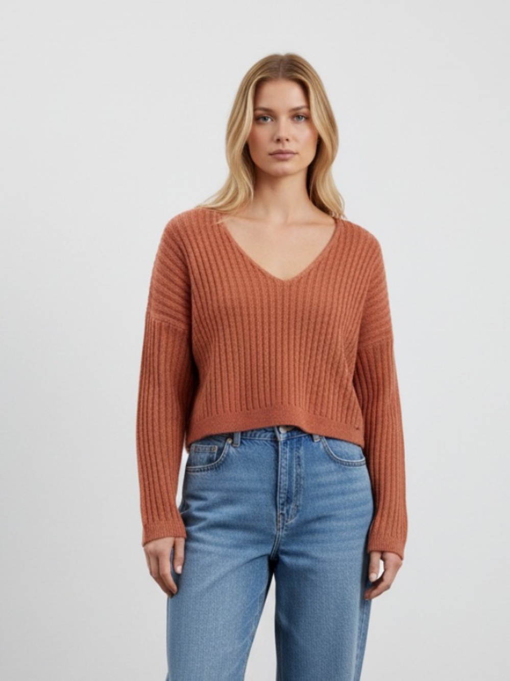 Abercrombie & Fitch Dusty Rose cropped long sleeve sweater blouse